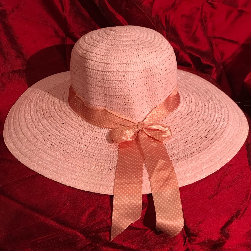 Colorful summer straw hats.
